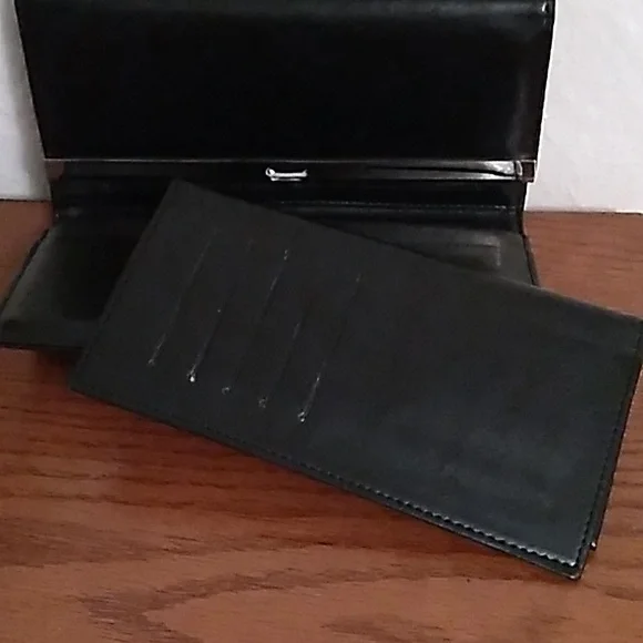 Black full size wallet - Picture 4 of 5